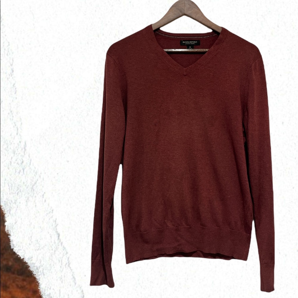 Maroon unisex sweater